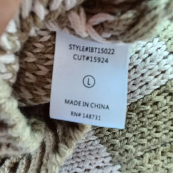 AFTER SCHEX Puff Balloon Sleeve Check Chunky V-Neck Crop Oversized Sweat… - Picture 11 of 12